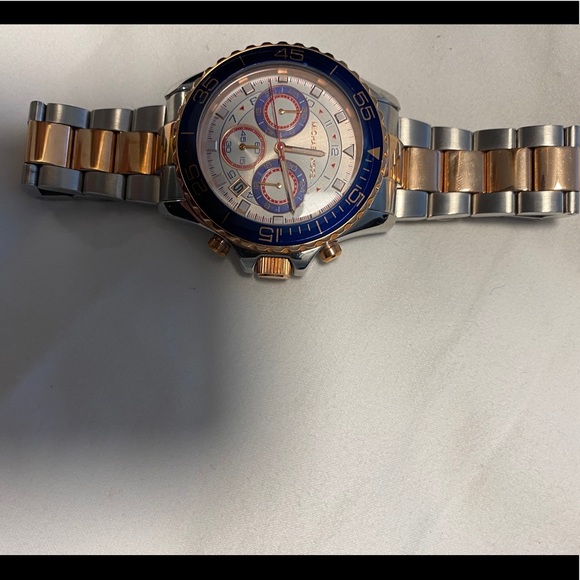 Michael Kors watch, never worn, like-new - Picture 4 of 4